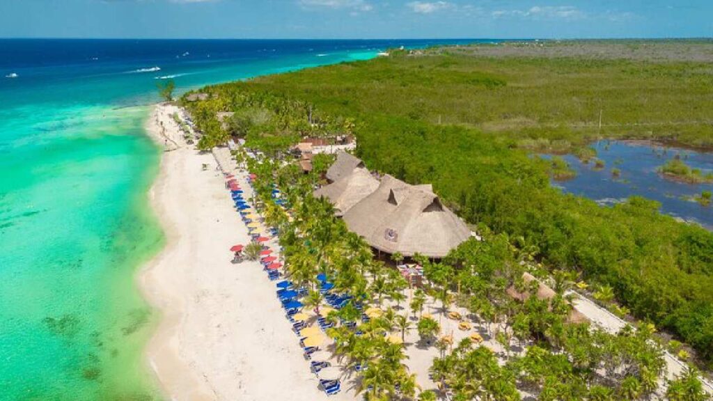 Kuzá Beach & Adventure Park