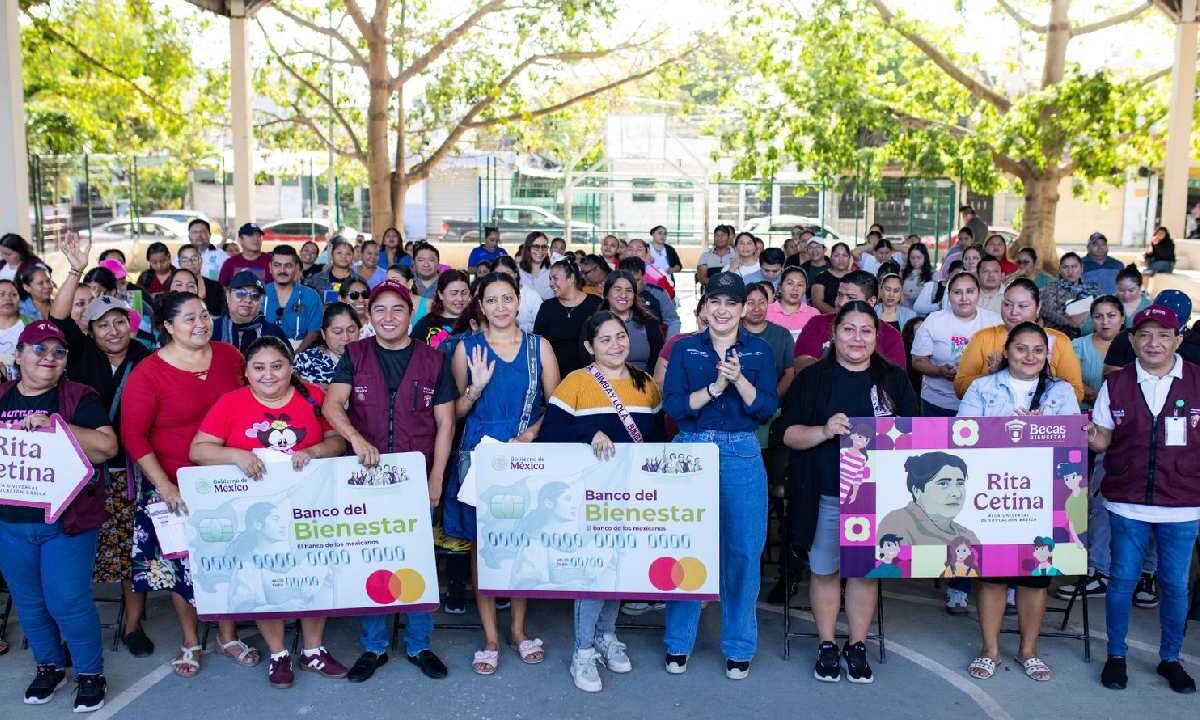 Estefanía Mercado destacó las políticas públicas de educación.