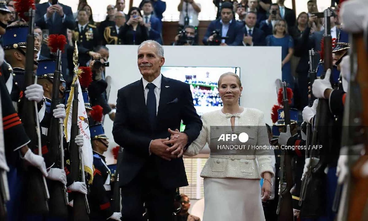 Nasry Asfura asumió presidencia de honduras.