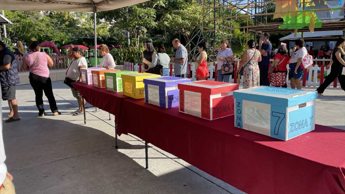 Arranca votación presencial