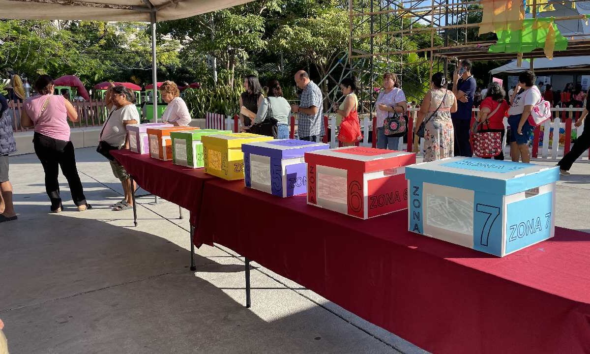 Arranca votación presencial