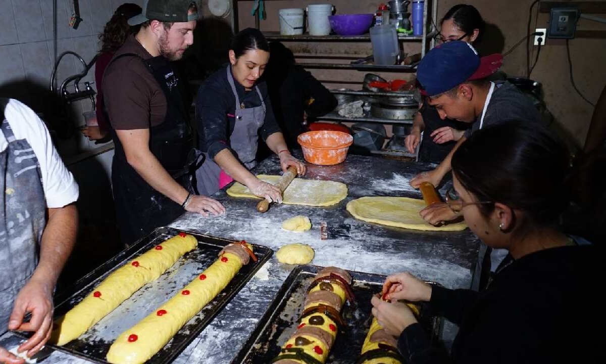 Panaderías de Chetumal resisten ante las grandes cadenas en Día de Reyes.