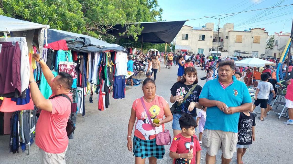 Caen 25% las ventas en tianguis de Quintana Roo durante cierre de año y las celebraciones de Año Nuevo