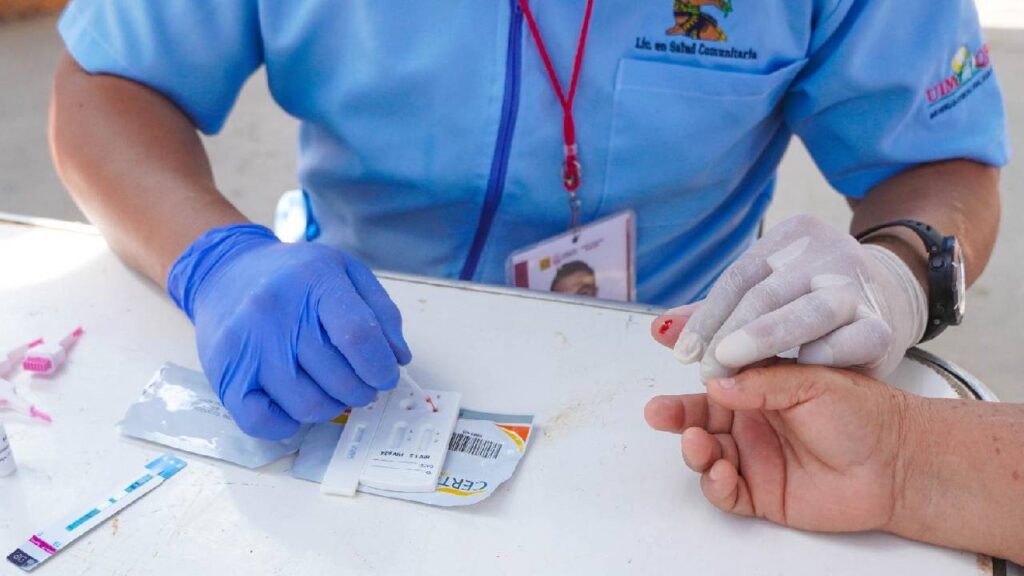 VIH en Quintana Roo mantiene tendencia al alza; cierra 2025 entre los estados con más casos