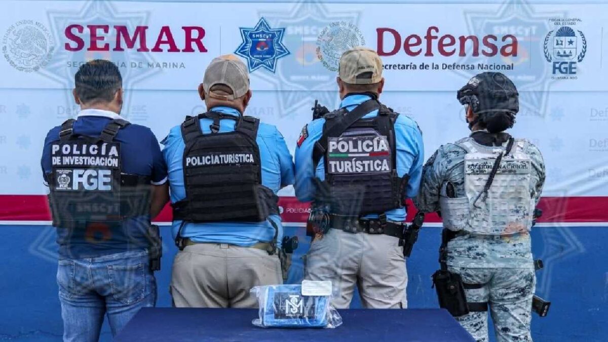 Aseguran otro ladrillo de cocaína.