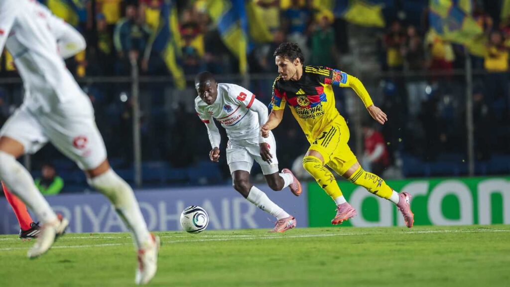 América avanza a octavos de Concachampions entre abucheos; Monterrey cumple sin sobresaltos