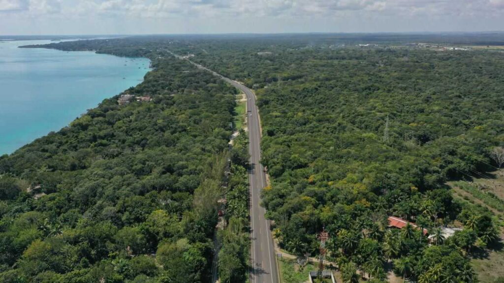 Bacalar estrena carretera.