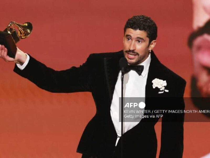 Bad Bunny hace historia en los Grammy y consolida su reinado global con álbum en español