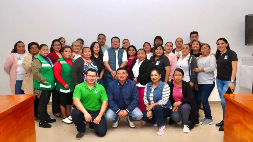 Funcionarios públicos de Puerto Morelos.