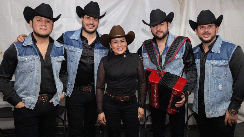 Calibre 50 deja su sello, potencia y estilo inconfundible en Carnaval Leona Vicario 2026