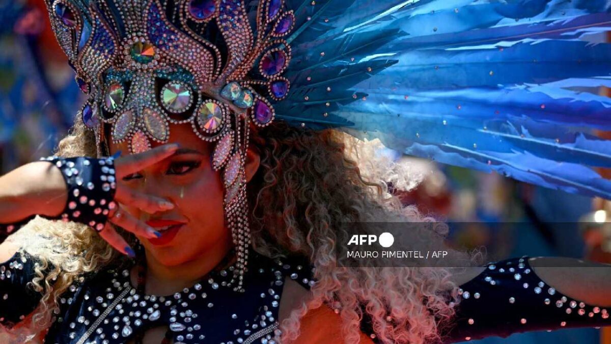 Carnaval de Río, inicia la fiesta.