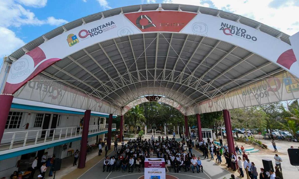 Entregan domo en Bachilleres plantel 4.