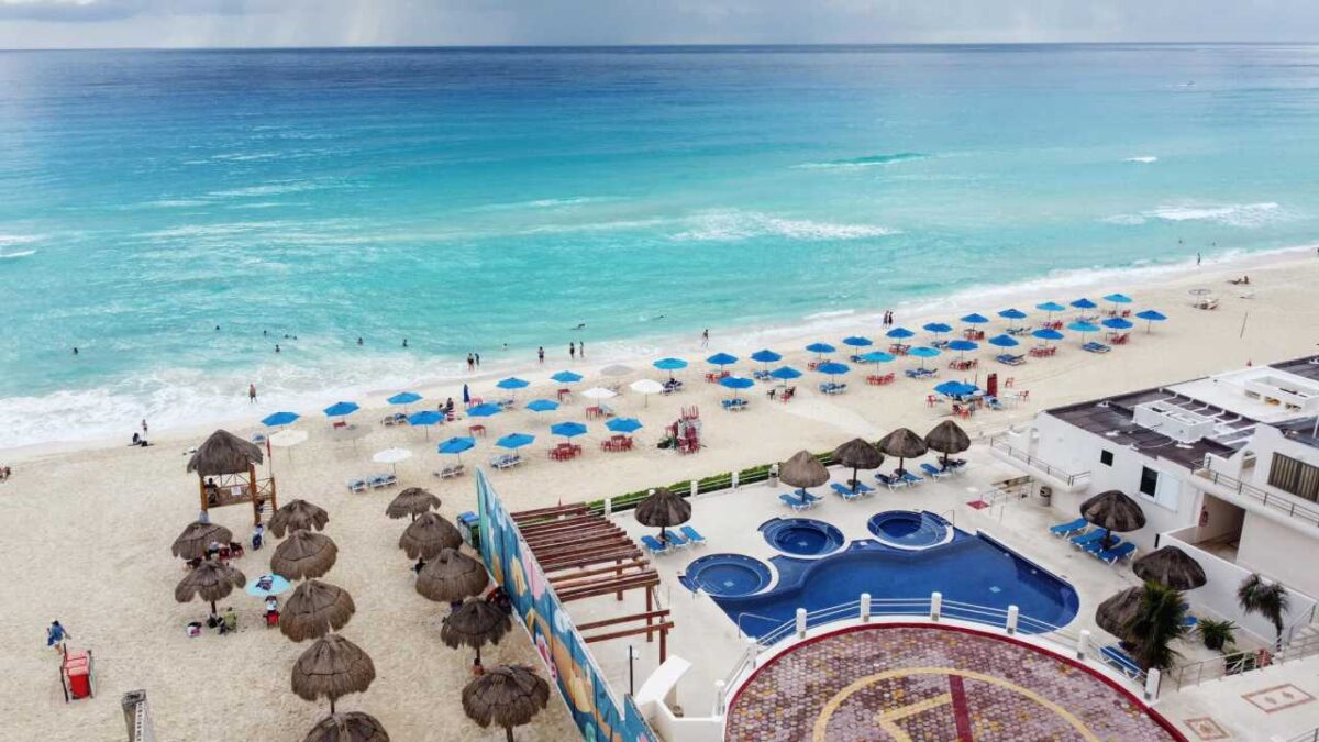 Prevén día caluroso con surada.