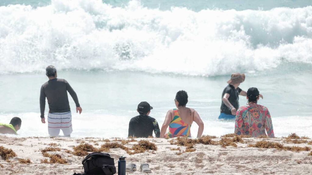 Clima en Quintana Roo: viernes con vientos de hasta 50 kilómetros por hora y cielo nublado