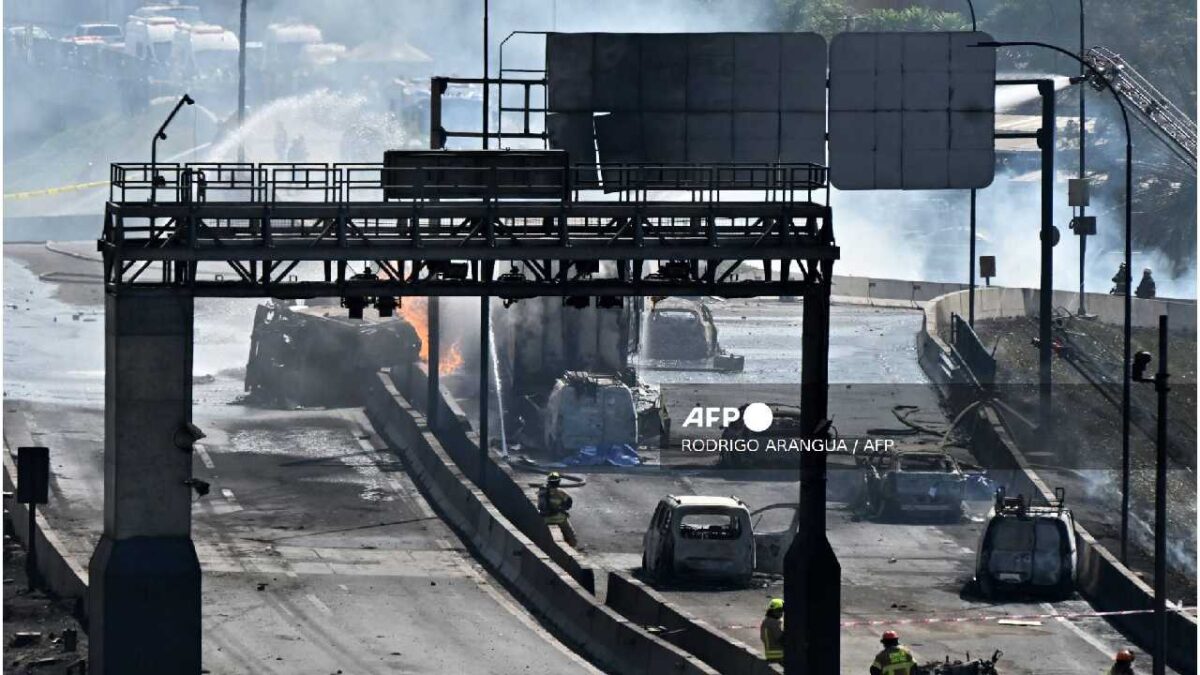 Explosión de pipa con gas deja 4 muertos en Chile.
