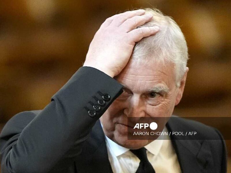 Crisis en la monarquía británica: arresto del expríncipe Andrés sacude a la familia real