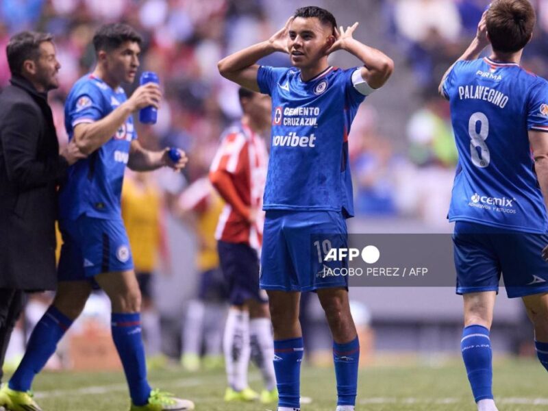 Cruz Azul frena paso perfecto del Guadalajara