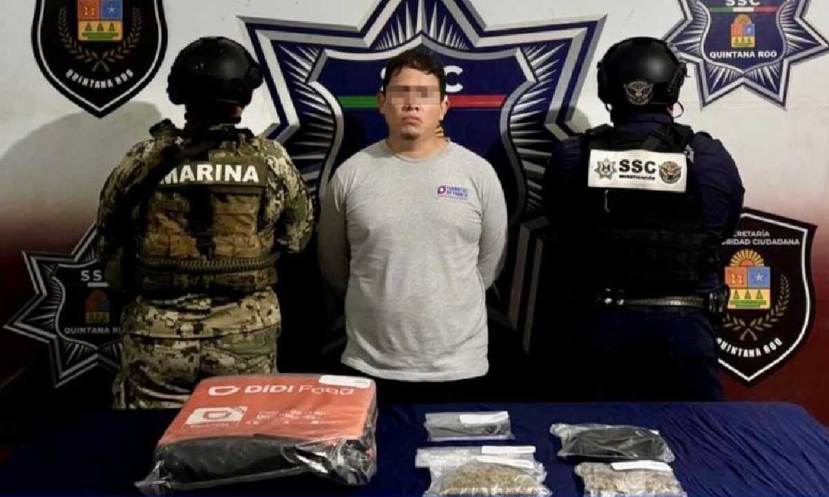 Detenido en Cancún supuesto repartidor por aplicación.