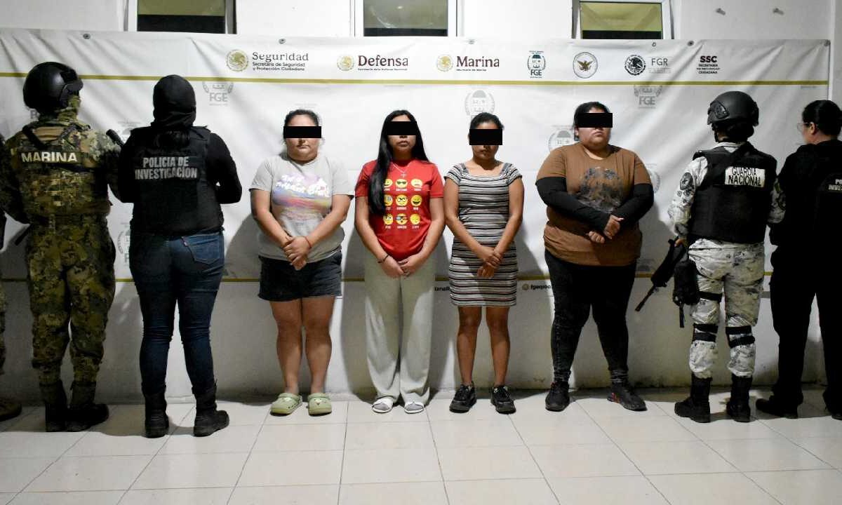 Cateos, detenidos y droga asegurada en Limones.