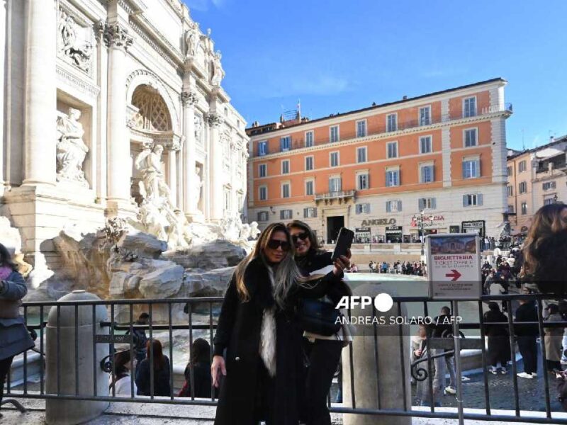Fontana de Trevi: Roma comienza a cobrar acceso a turistas para frenar la saturación