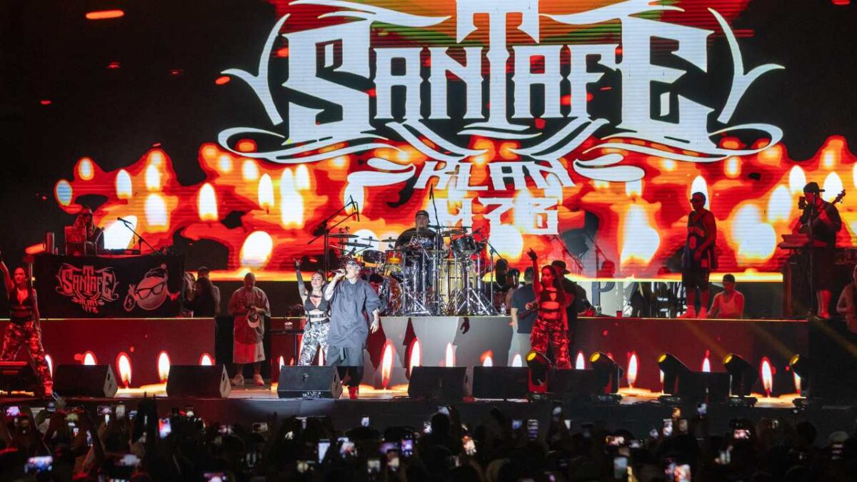 Presentación de Santa Fe Klan en Playa del Carmen, Quintana Roo.