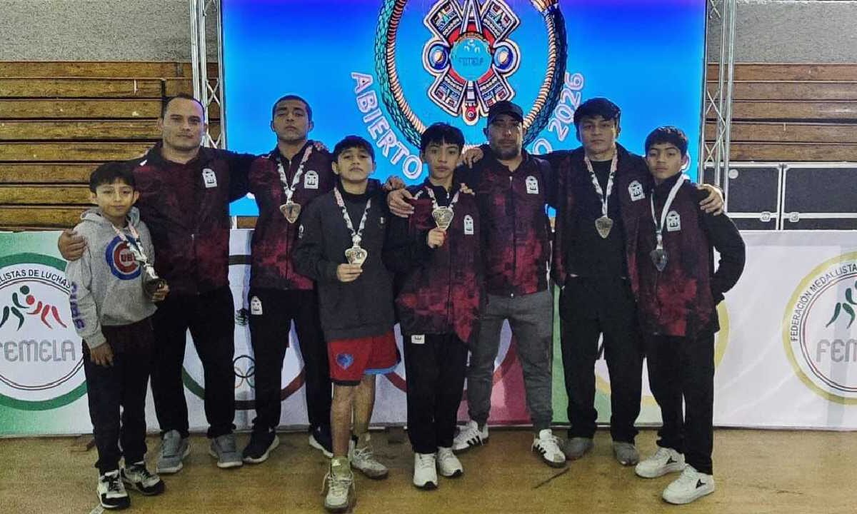 Luchadores de Quintana Roo.