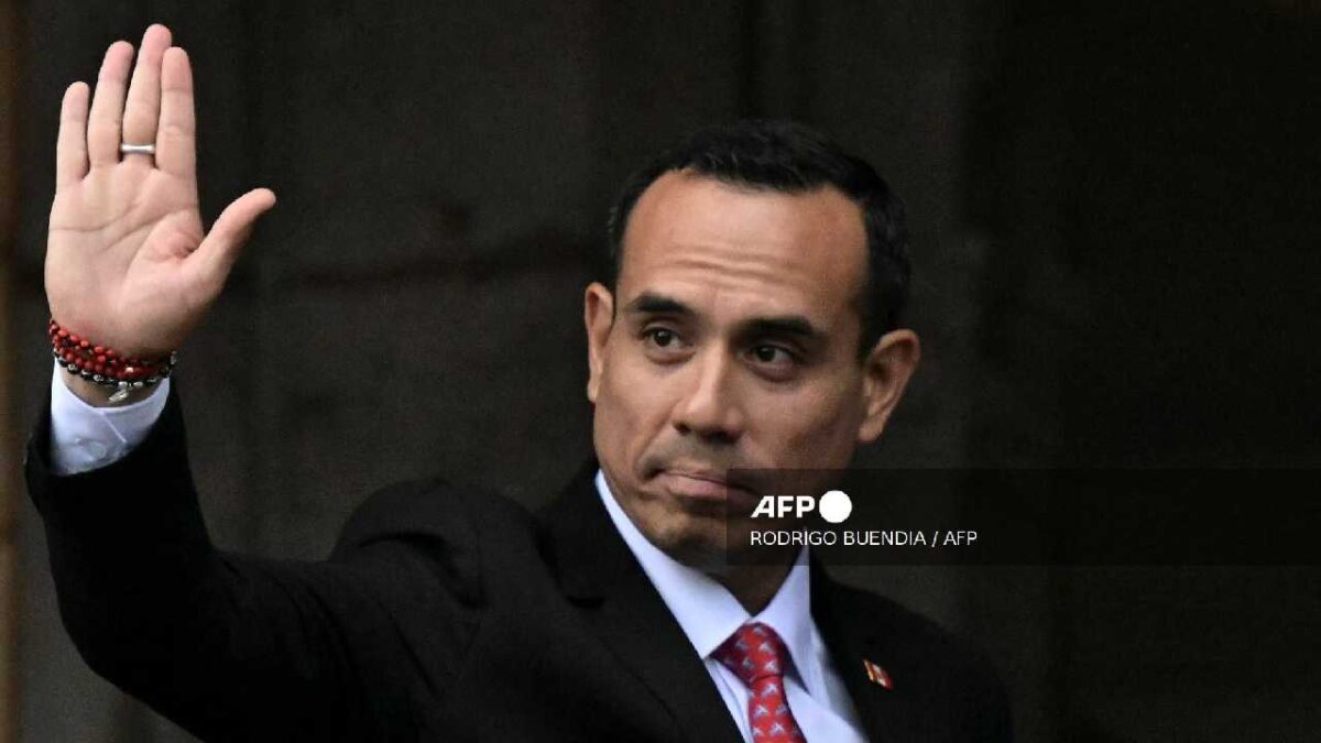 Perú elegirá presidente interino.