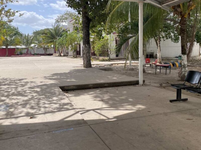 Reportan ausentismo de hasta 70% en escuelas de Cancún; autoridades niegan afectación generalizada
