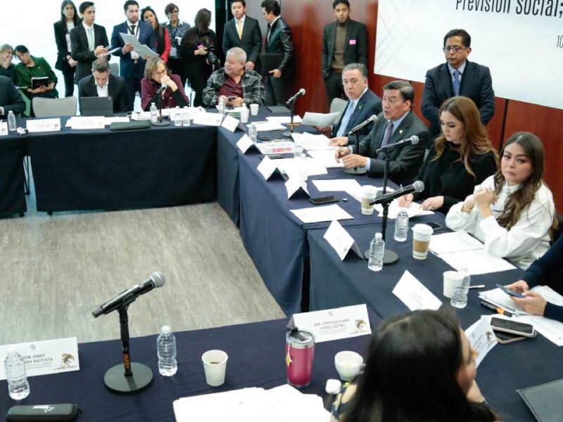 Reducción de jornada laboral a 40 horas abre debate por dos días de descanso obligatorio