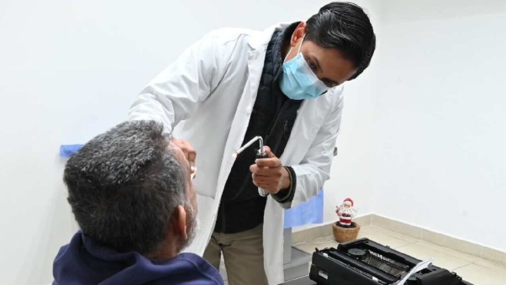 Frentes fríos ocasionan más enfermedades respiratorias y saturan los servicios médicos en Cancún.