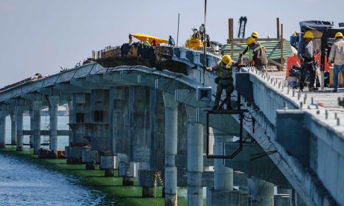 Quedó unido el Puente Vehicular Nichupté.
