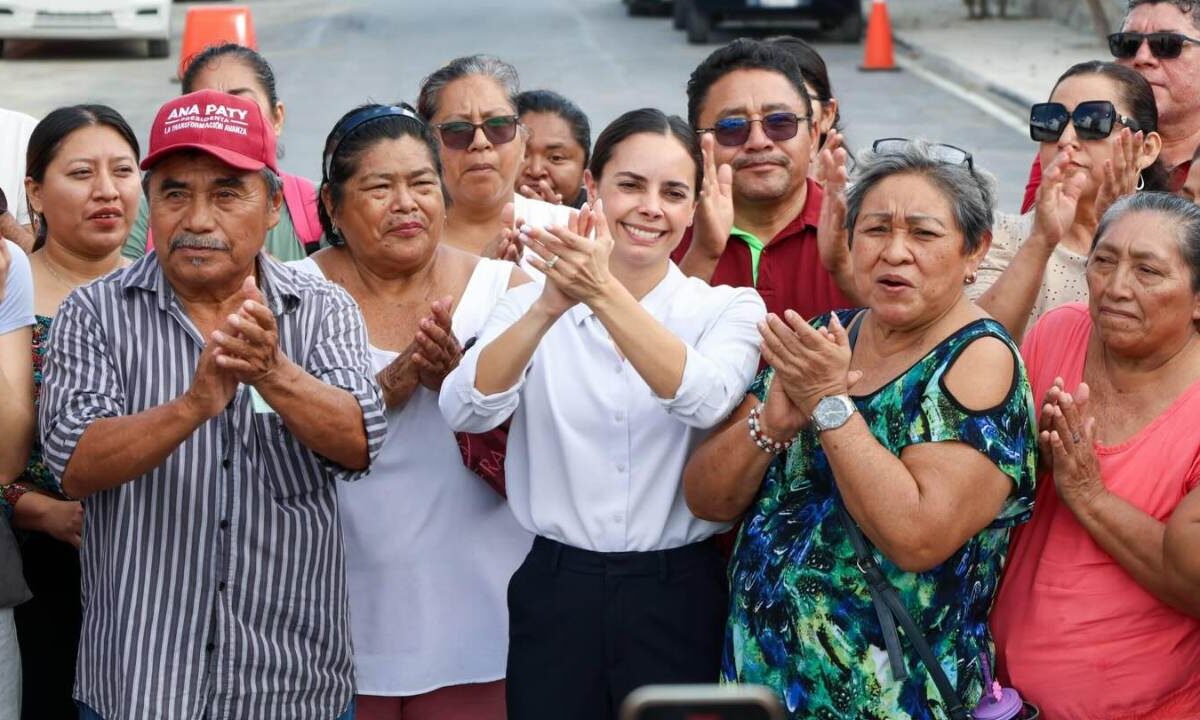 Ana Paty Peralta, alcaldesa de Benito Juárez, durante un evento oficial en Cancún tras aparecer en el ranking Mitofsky de alcaldes mejor evaluados de México.