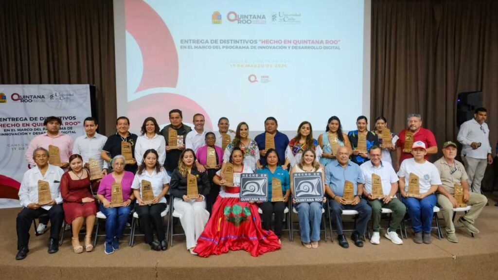 Así fue la entrega del distintivo “Hecho en Quintana Roo” a 100 MiPyMEs  encabezado por Mara Lezama