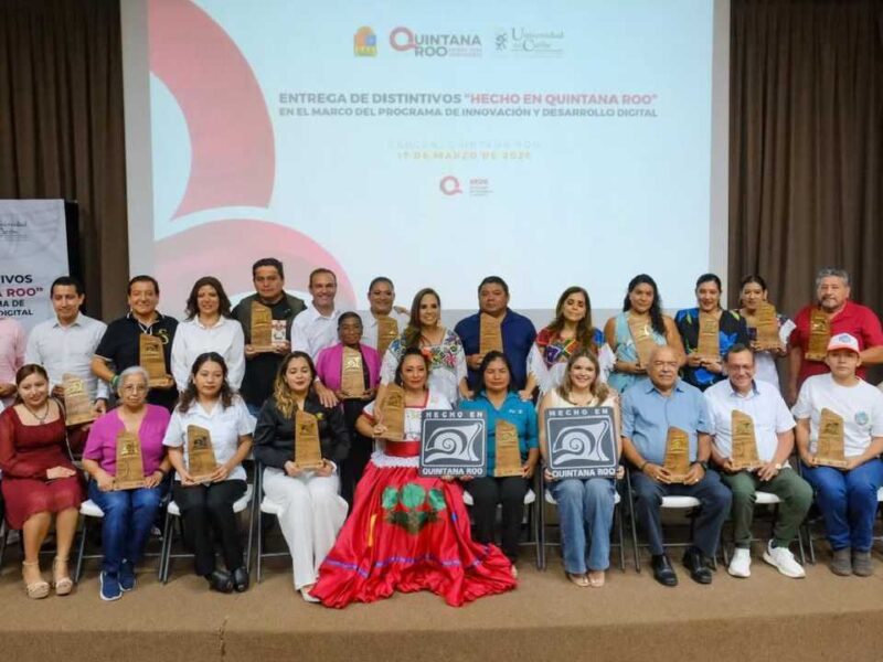 Así fue la entrega del distintivo “Hecho en Quintana Roo” a 100 MiPyMEs  encabezado por Mara Lezama