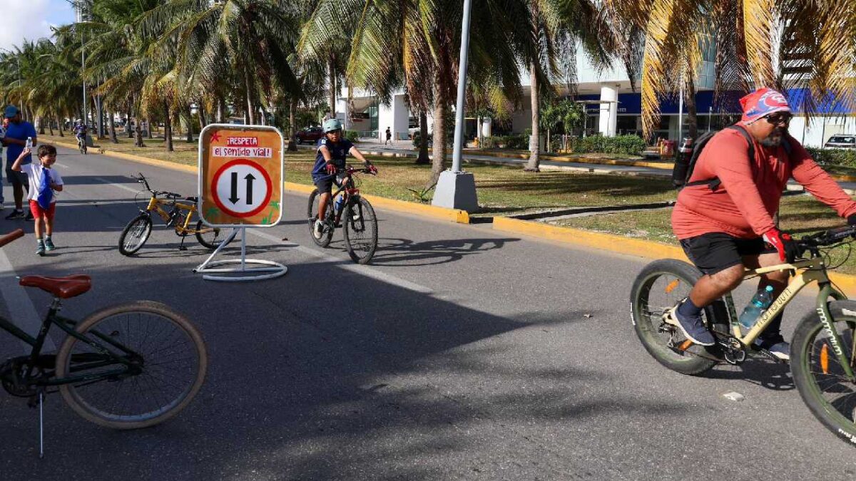 Exitoso el Paseo Cancunense.
