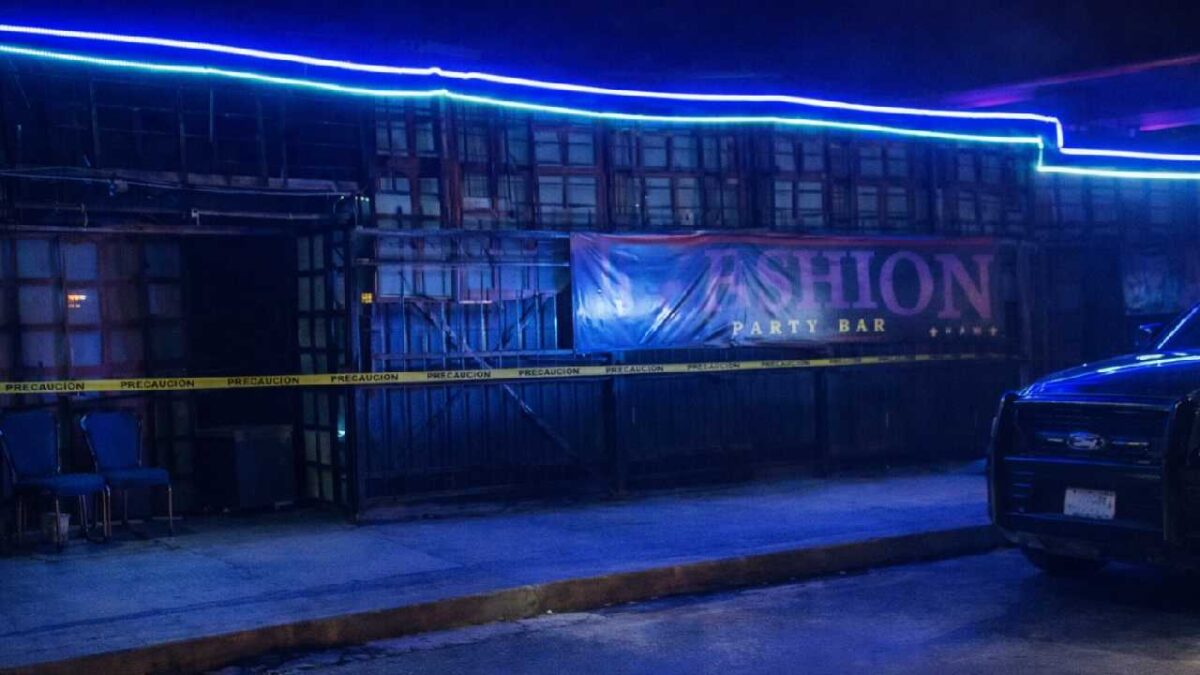 Ataque armado en un bar de Cancún deja varios lesionados.