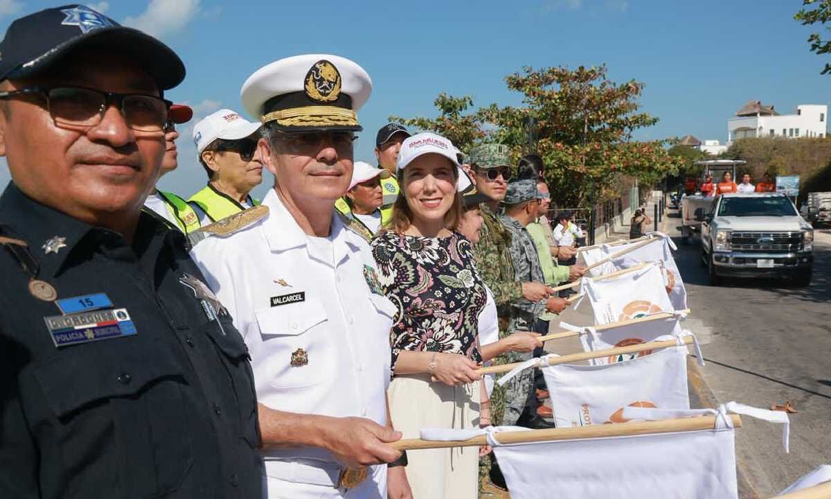 Atenea Gómez da el banderazo al operativo.