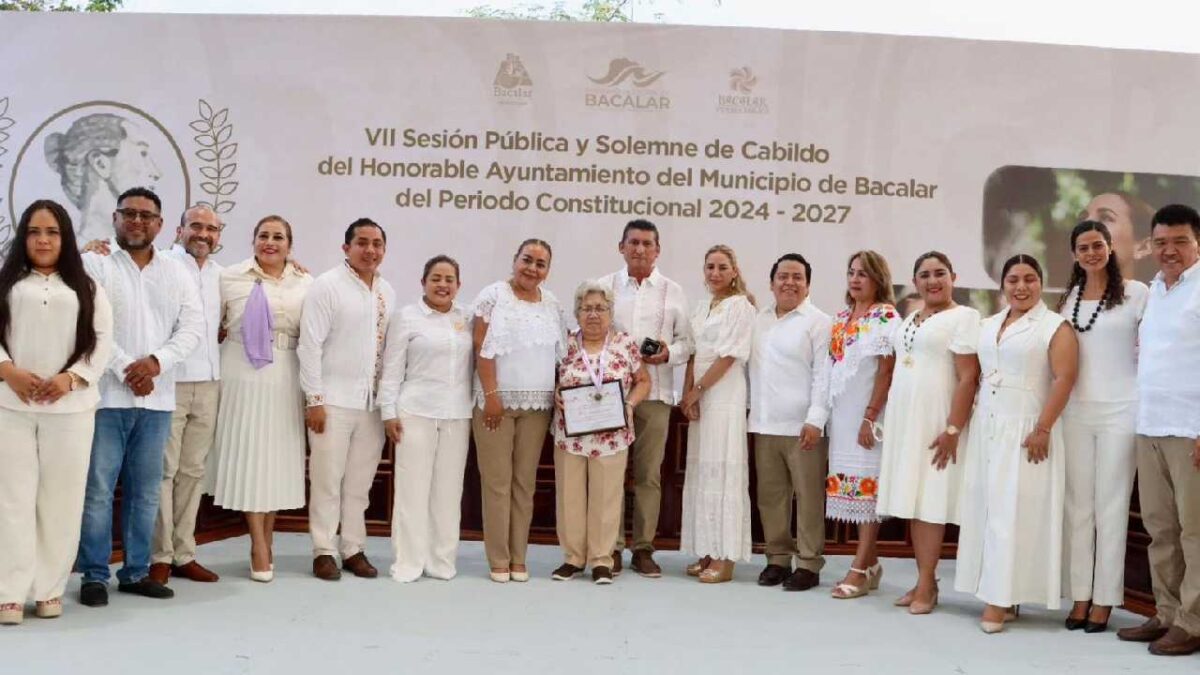 Bacalar reconoce a Ayde Potenciano con la Medalla “Rossina Castillo Rodríguez”