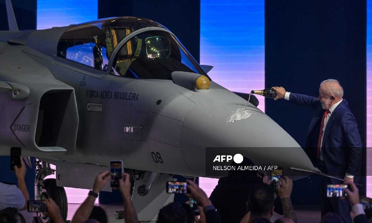 Brasil presume su nueva joya bélica.