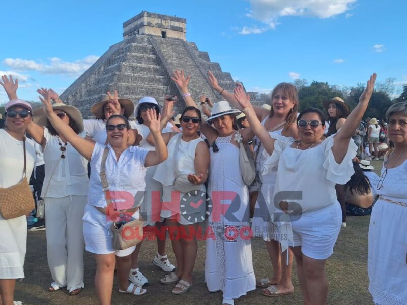 Kukulcán desciende en Chichén Itzá ante 9 mil personas (video)