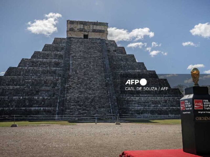 Chichén Itzá recibe el trofeo del Mundial y proyecta su legado
