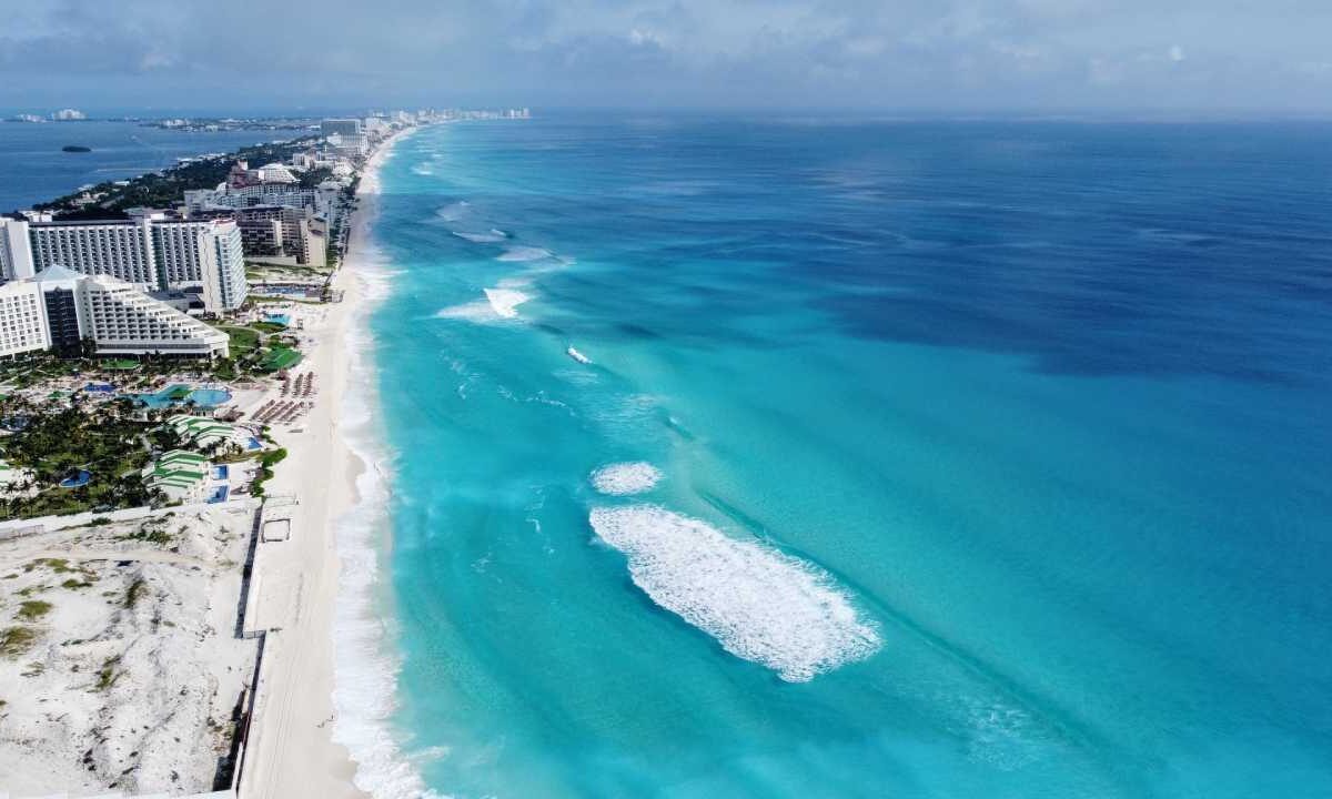 Prevén día caluroso.