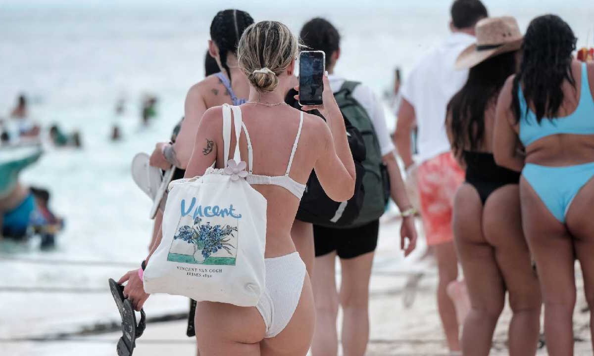 El clima será caluroso con nublados.