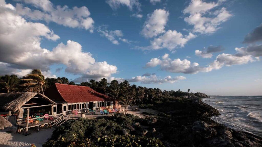 Clima en Quintana Roo: más lluvias fuertes, nublados y vientos de hasta 70 kilómetros por hora por frente frío 41