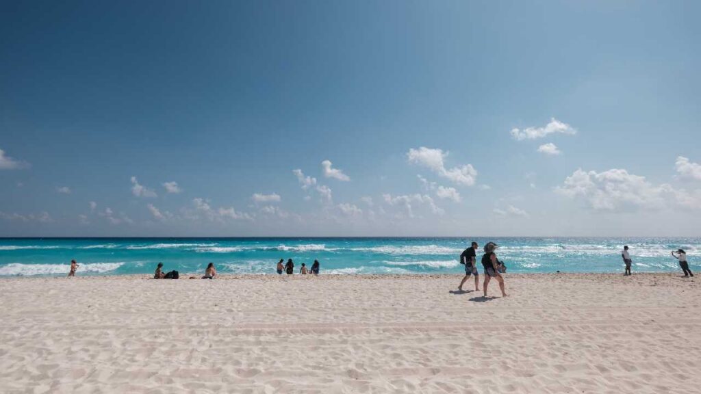 Clima en Quintana Roo: miércoles 25 con ambiente cálido y algunos nublados