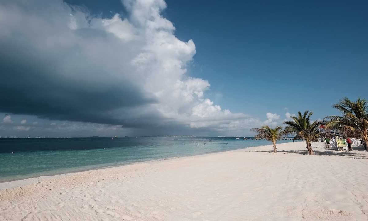 Prevén día caluroso y alertan por frente frío 39.