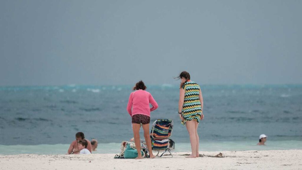 Clima en Quintana Roo: prevén miércoles nublado, actividad eléctrica y ambiente caluroso