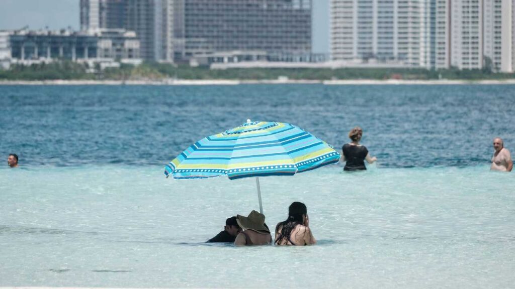 Clima en Quintana Roo: prevén un jueves nublado, lluvias aisladas y ambiente cálido