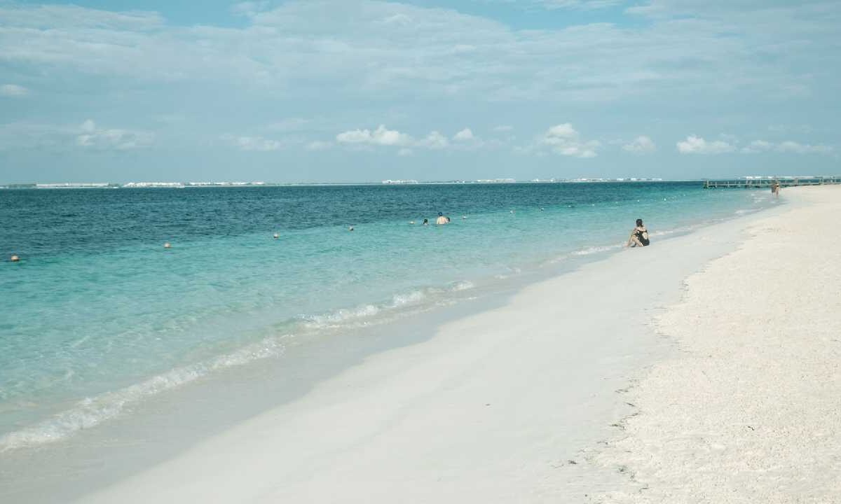 Prevén un día caluroso con viento fresco.