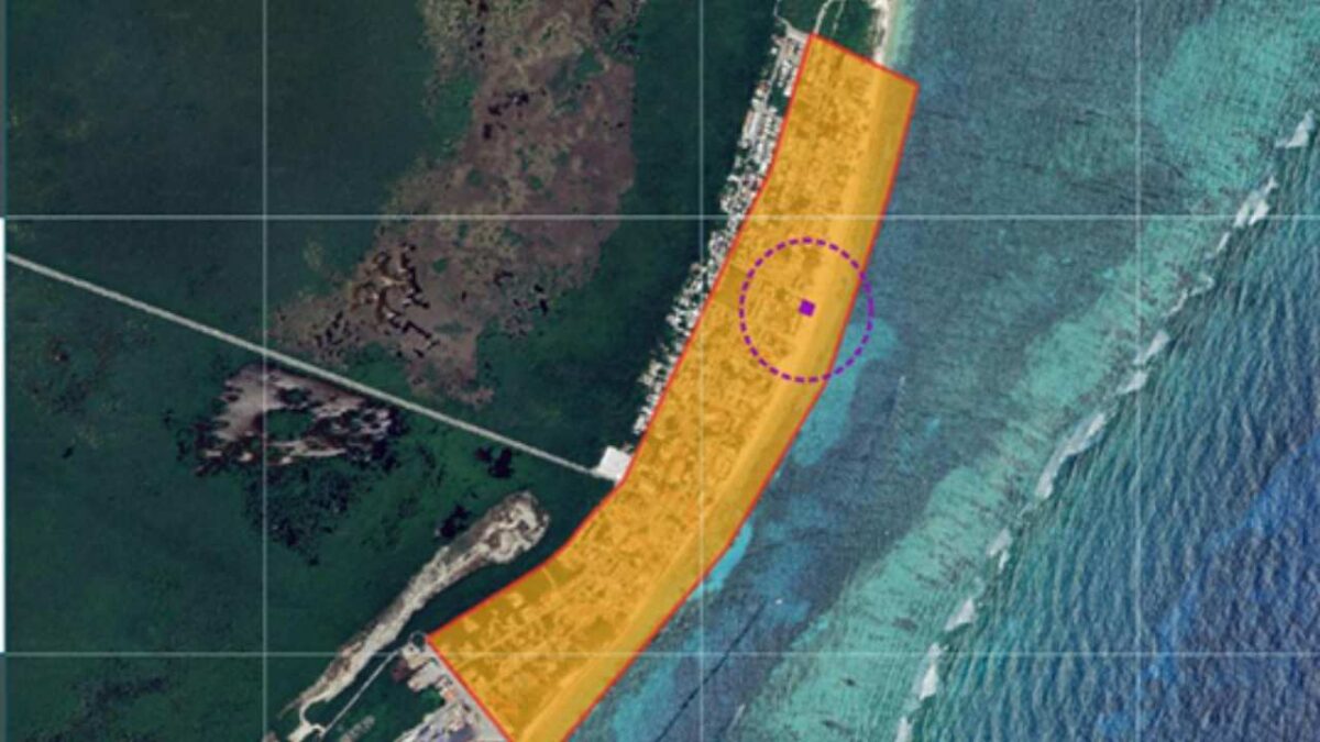 Terreno costero en Puerto Morelos donde se proyecta la construcción del Club 8 tras ingresar MIA ante Semarnat.